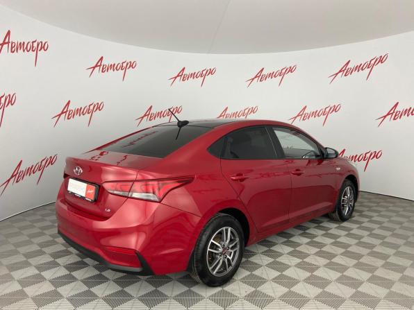Hyundai Solaris II с пробегом 2017 года, цена 1 249 000 рублей, 140300 км, седан, Автокод Объявления
