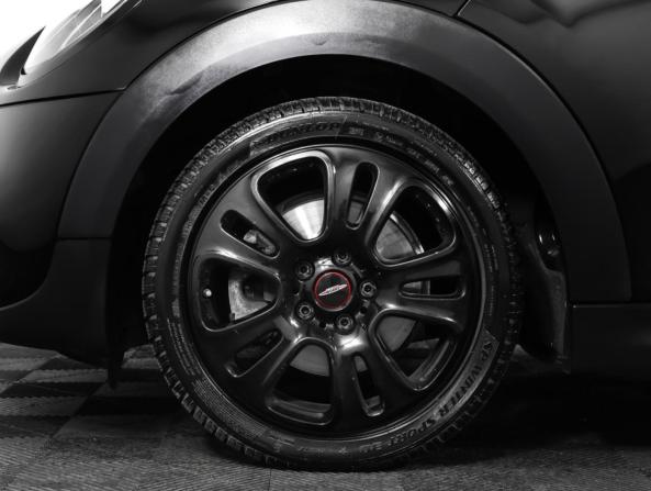 Mini Hatch III (F55/F56) Рестайлинг с пробегом 2020 года, цена 3 290 000 рублей, 27499 км, хэтчбек, Автокод Объявления