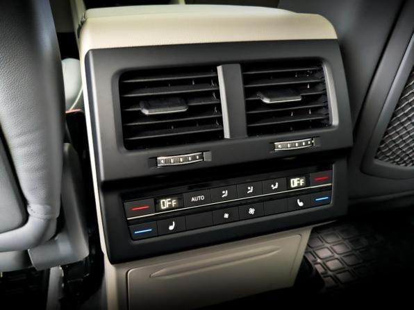 Volkswagen Touareg III с пробегом 2022 года, цена 7 600 000 рублей, 39500 км, внедорожник, Автокод Объявления