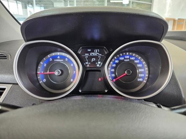 Hyundai Elantra V (MD) с пробегом 2012 года, цена 889 000 рублей, 129000 км, седан, Автокод Объявления