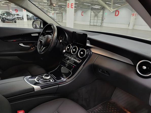 Mercedes-Benz C-Класс IV (W205) Рестайлинг с пробегом 2018 года, цена 2 780 000 рублей, 80051 км, седан, Автокод Объявления