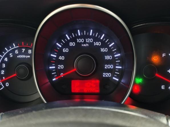 Kia Rio III Рестайлинг с пробегом 2015 года, цена 1 023 000 рублей, 167747 км, седан, Автокод Объявления