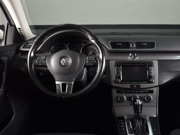 Volkswagen Passat B7 с пробегом 2013 года, цена 1 614 995 рублей, 106633 км, седан, Автокод Объявления