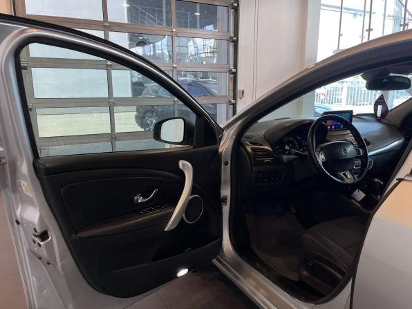 Renault Fluence I с пробегом 2010 года, цена 595 000 рублей, 201508 км, седан, Автокод Объявления