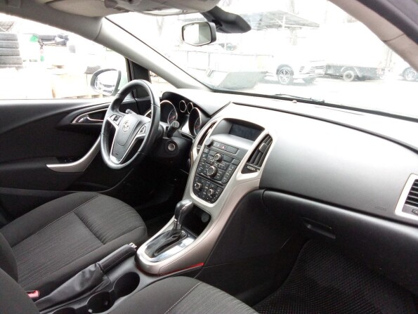 Opel Astra J с пробегом 2010 года, цена 690 000 рублей, 193299 км, хэтчбек, Автокод Объявления