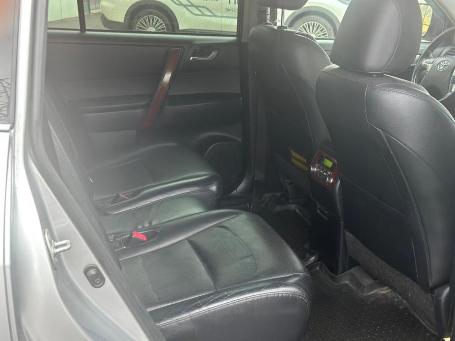 Toyota Highlander II (XU40) Рестайлинг Томск  - изображение 24