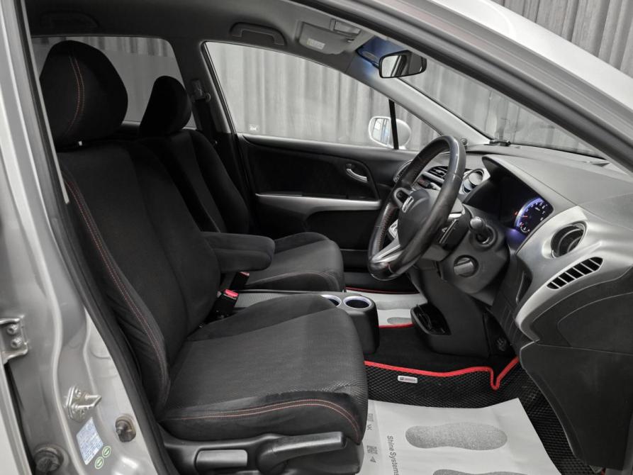 Honda Stream II Рестайлинг Красноярск  - изображение 9