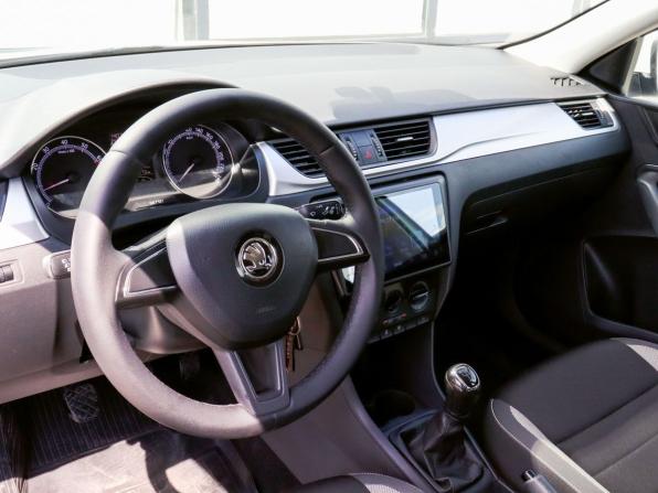 Skoda Rapid I Рестайлинг с пробегом 2018 года, цена 925 000 рублей, 202000 км, лифтбек, Автокод Объявления
