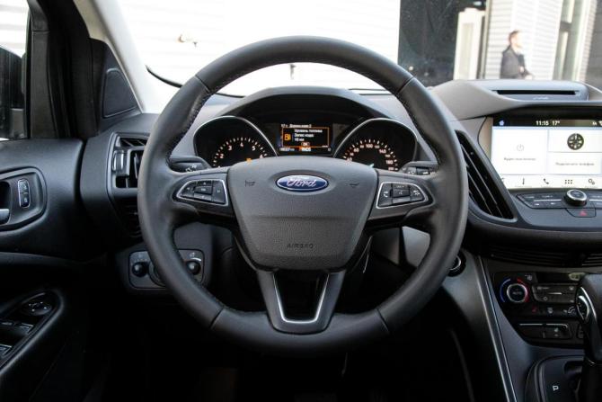 Ford Kuga II Рестайлинг с пробегом 2019 года, цена 1 899 000 рублей, 66000 км, внедорожник, Автокод Объявления