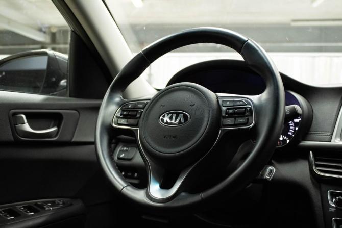 Kia Optima IV с пробегом 2017 года, цена 1 829 000 рублей, 76395 км, седан, Автокод Объявления