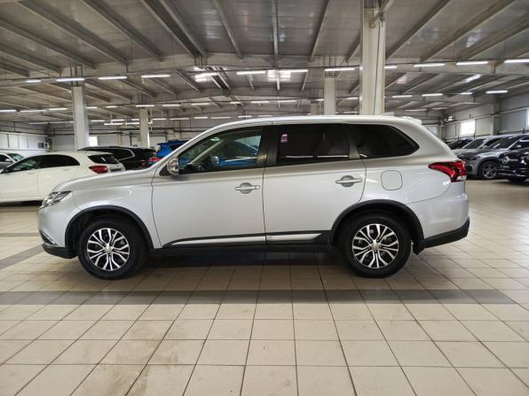 Mitsubishi Outlander III Рестайлинг 2 с пробегом 2017 года, цена 1 990 000 рублей, 145215 км, внедорожник, Автокод Объявления