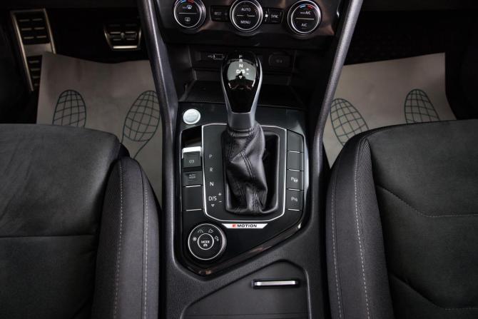 Volkswagen Tiguan II с пробегом 2020 года, цена 3 349 000 рублей, 96000 км, внедорожник, Автокод Объявления