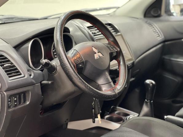 Mitsubishi ASX I с пробегом 2012 года, цена 850 000 рублей, 252000 км, внедорожник, Автокод Объявления