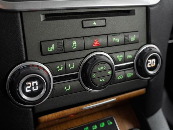 Land Rover Discovery IV с пробегом 2013 года, цена 1 875 000 рублей, 273000 км, внедорожник, Автокод Объявления