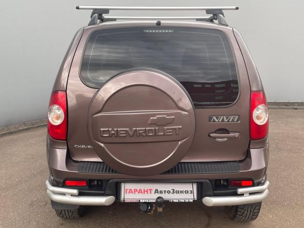 Chevrolet Niva I Рестайлинг с пробегом 2016 года, цена 710 000 рублей, 107086 км, внедорожник, Автокод Объявления