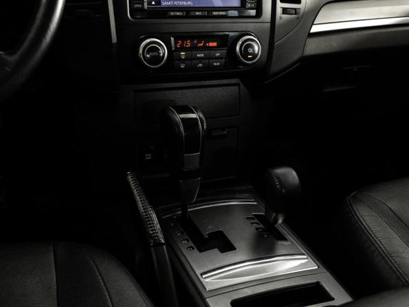 Mitsubishi Pajero IV Рестайлинг 1 с пробегом 2014 года, цена 2 399 000 рублей, 162397 км, внедорожник, Автокод Объявления