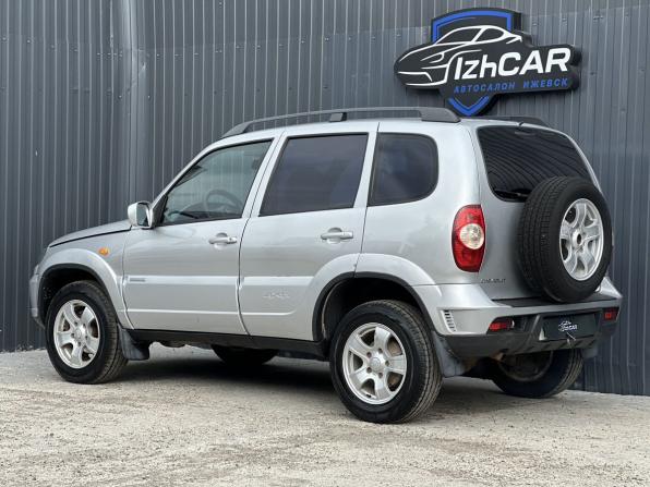 Chevrolet Niva I Рестайлинг с пробегом 2009 года, цена 399 000 рублей, 169000 км, внедорожник, Автокод Объявления
