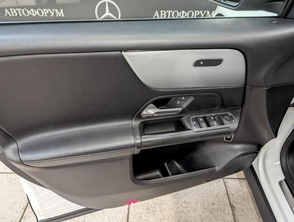 Mercedes-Benz GLB I (X247) с пробегом 2021 года, цена 2 890 000 рублей, 88783 км, внедорожник, Автокод Объявления