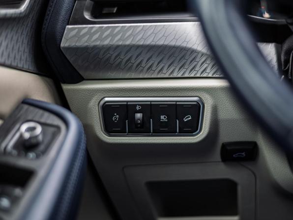Haval F7x I Рестайлинг с пробегом 2023 года, цена 1 570 000 рублей, 193836 км, внедорожник, Автокод Объявления