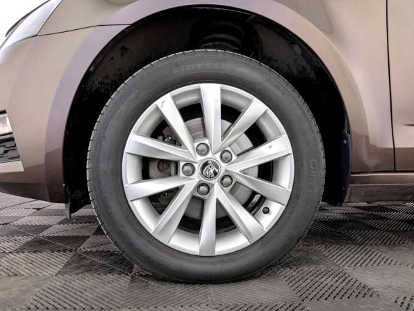 Skoda Octavia III (A7) Рестайлинг с пробегом 2019 года, цена 1 750 000 рублей, 97886 км, лифтбек, Автокод Объявления