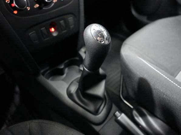 Renault Sandero II Рестайлинг с пробегом 2020 года, цена 1 343 000 рублей, 70867 км, хэтчбек, Автокод Объявления