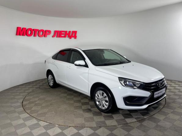 Lada (ВАЗ) Vesta I Рестайлинг (NG) с пробегом 2023 года, цена 1 231 000 рублей, 42098 км, седан, Автокод Объявления