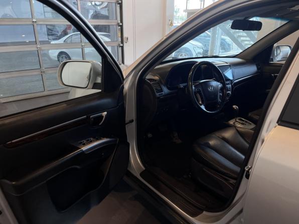 Hyundai Santa Fe II Рестайлинг с пробегом 2011 года, цена 1 217 000 рублей, 259623 км, внедорожник, Автокод Объявления
