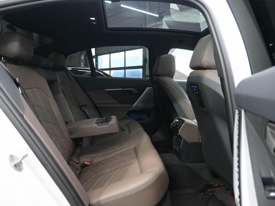 BMW 5 серии VIII (G60/G61/G68) Ростов-на-Дону  - изображение 14