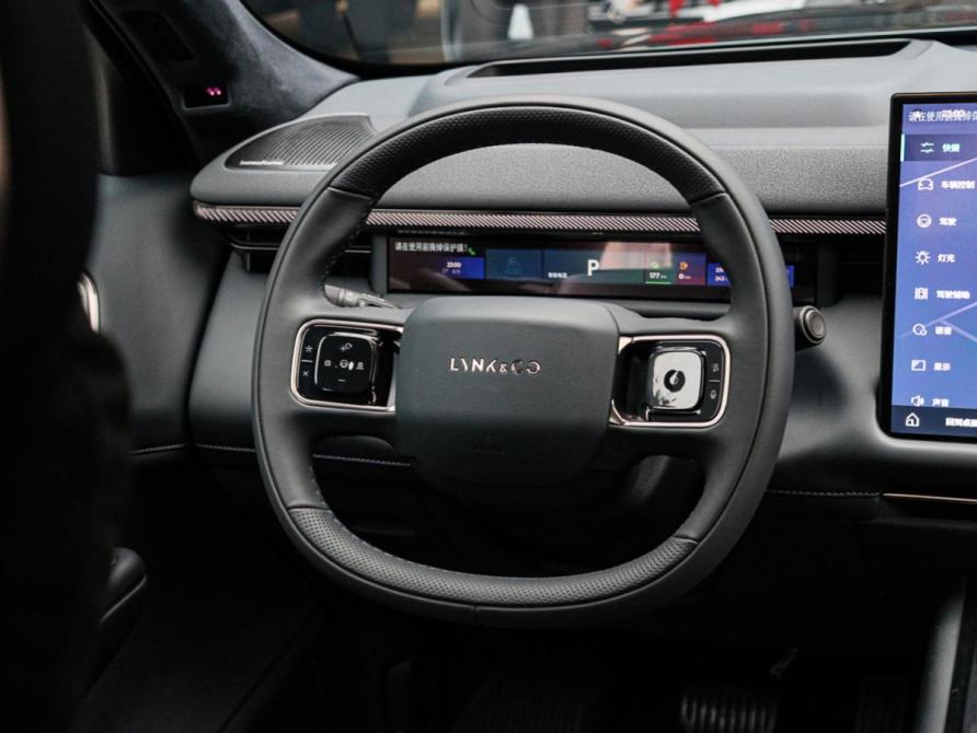 Lynk &amp; Co 900 Москва  - изображение 11