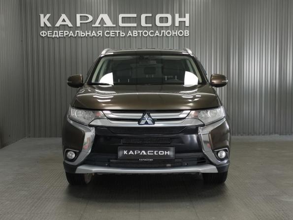Mitsubishi Outlander III Рестайлинг 2 с пробегом 2015 года, цена 1 702 000 рублей, 193616 км, внедорожник, Автокод Объявления