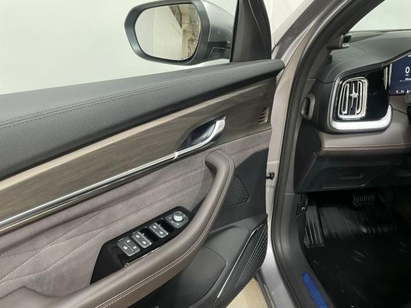 Geely Monjaro I с пробегом 2025 года, цена 4 200 000 рублей, 22 км, внедорожник, Автокод Объявления