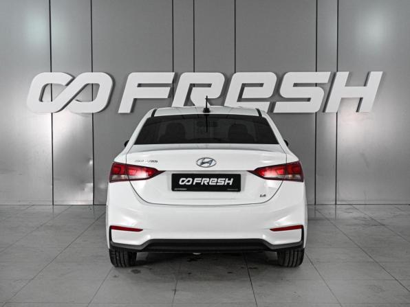 Hyundai Solaris II с пробегом 2017 года, цена 1 389 000 рублей, 113432 км, седан, Автокод Объявления