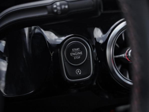 Mercedes-Benz GLA II (H247) с пробегом 2020 года, цена 3 699 000 рублей, 73153 км, внедорожник, Автокод Объявления