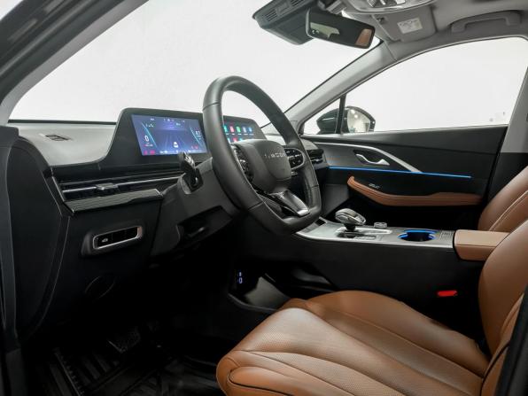 Omoda C5 I с пробегом 2023 года, цена 1 650 000 рублей, 28055 км, внедорожник, Автокод Объявления