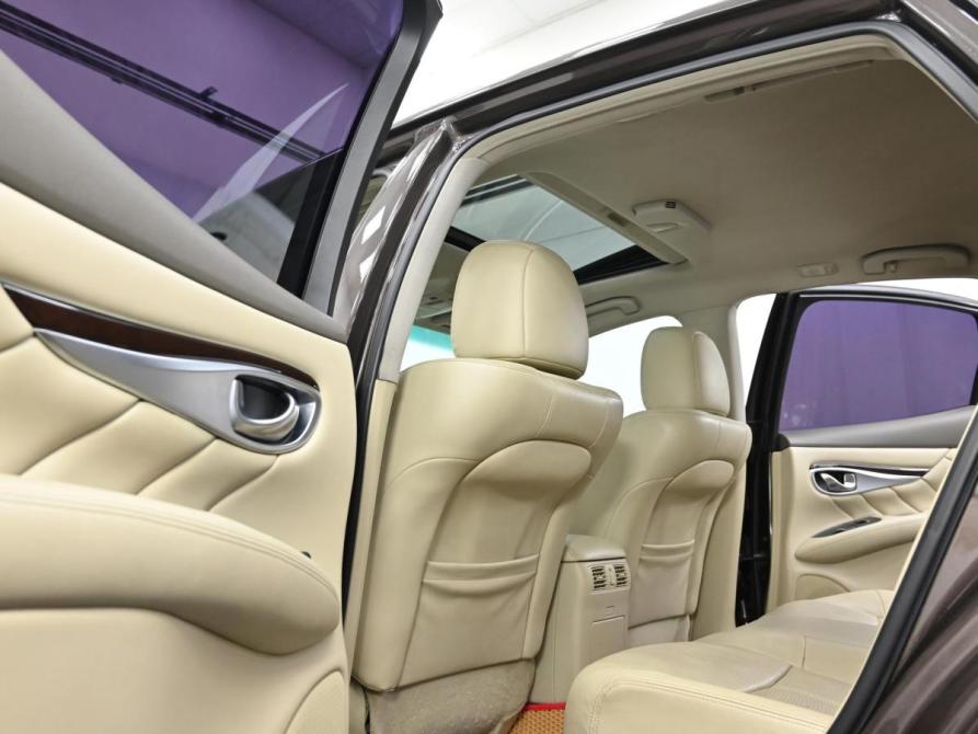 Infiniti Q70 I Рестайлинг Москва  - изображение 13