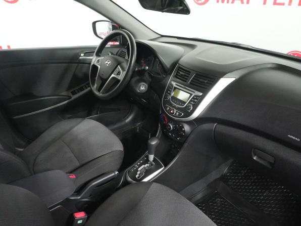 Hyundai Solaris I с пробегом 2014 года, цена 878 000 рублей, 131699 км, хэтчбек, Автокод Объявления