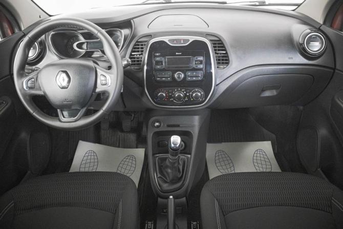 Renault Kaptur I с пробегом 2017 года, цена 1 299 000 рублей, 157670 км, внедорожник, Автокод Объявления