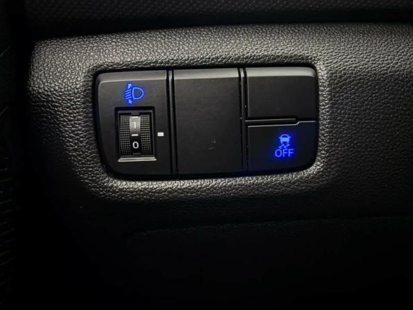 Hyundai Creta I с пробегом 2018 года, цена 1 599 000 рублей, 98365 км, внедорожник, Автокод Объявления