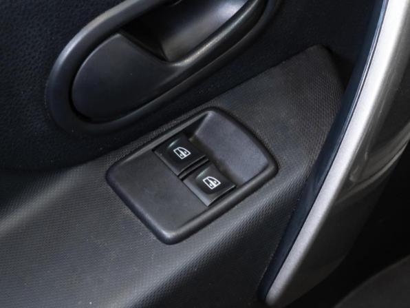 Renault Sandero II Рестайлинг с пробегом 2020 года, цена 1 200 000 рублей, 77638 км, хэтчбек, Автокод Объявления