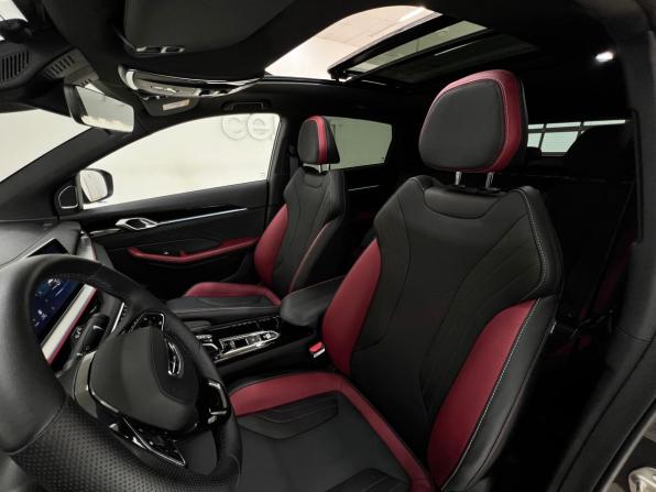 Geely Coolray I Рестайлинг с пробегом 2024 года, цена 2 250 000 рублей, 13678 км, внедорожник, Автокод Объявления