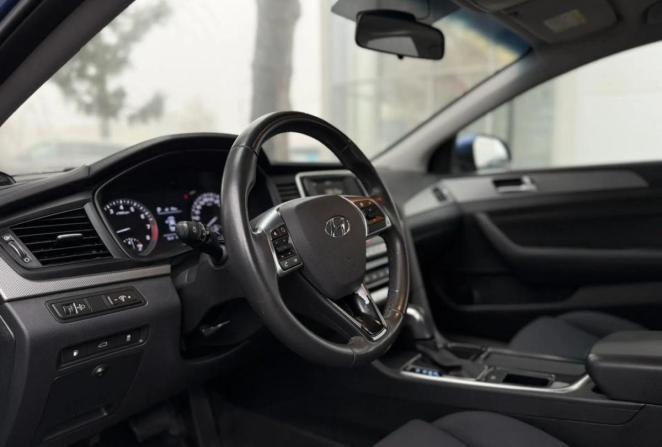 Hyundai Sonata VII (LF) Рестайлинг с пробегом 2017 года, цена 1 260 000 рублей, 102314 км, седан, Автокод Объявления