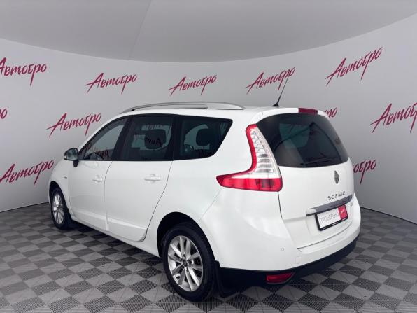 Renault Scenic III Рестайлинг 2 с пробегом 2016 года, цена 1 099 000 рублей, 242001 км, минивэн, Автокод Объявления