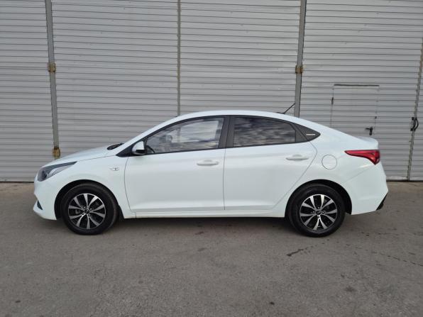 Hyundai Solaris II с пробегом 2019 года, цена 1 407 000 рублей, 137896 км, седан, Автокод Объявления