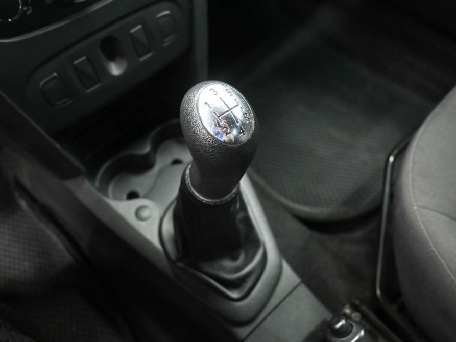 Renault Logan II Рестайлинг Ростов-на-Дону  - изображение 16