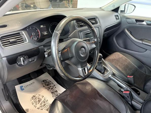 Volkswagen Jetta VI с пробегом 2013 года, цена 760 000 рублей, 440210 км, седан, Автокод Объявления