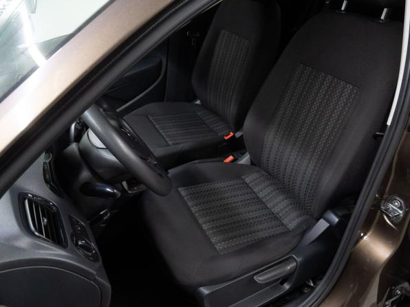 Volkswagen Polo V Рестайлинг с пробегом 2016 года, цена 1 070 000 рублей, 163937 км, седан, Автокод Объявления