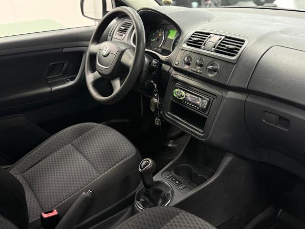 Skoda Fabia II Рестайлинг с пробегом 2011 года, цена 600 000 рублей, 131350 км, хэтчбек, Автокод Объявления