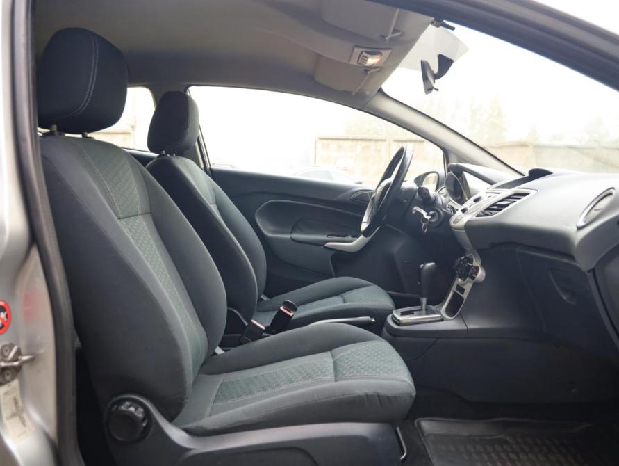 Ford Fiesta Mk6 Санкт-Петербург  - изображение 18