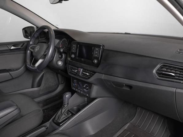 Volkswagen Polo VI с пробегом 2022 года, цена 1 824 300 рублей, 28734 км, лифтбек, Автокод Объявления