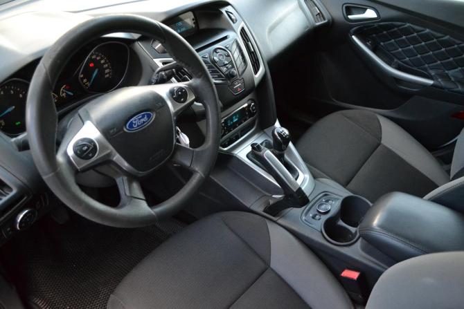 Ford Focus III с пробегом 2013 года, цена 790 000 рублей, 251499 км, хэтчбек, Автокод Объявления